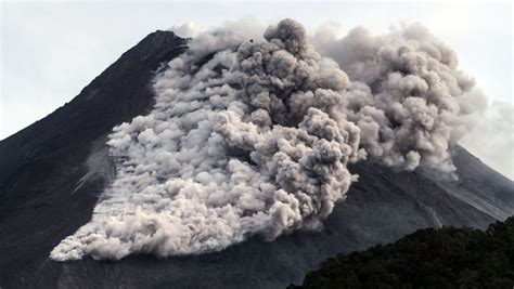 Sự Kiện Bùng Nổ núi lửa Gunung Merapi vào thế kỷ thứ 2 ở Indonesia: Hậu quả về Địa chất và Ảnh hưởng lên Xã hội Cổ Đại